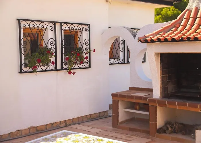 Villa Altozano With Pool, Barbeque, Large Garden, And Fantastic Sea Views